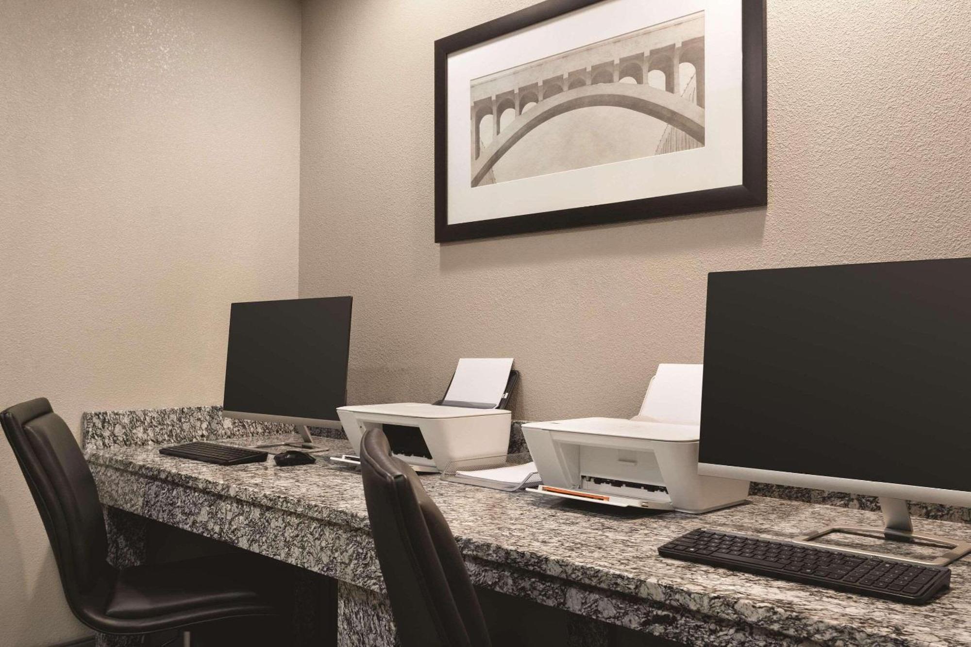 Country Inn & Suites By Radisson, Nashville Airport East, Tn Dış mekan fotoğraf