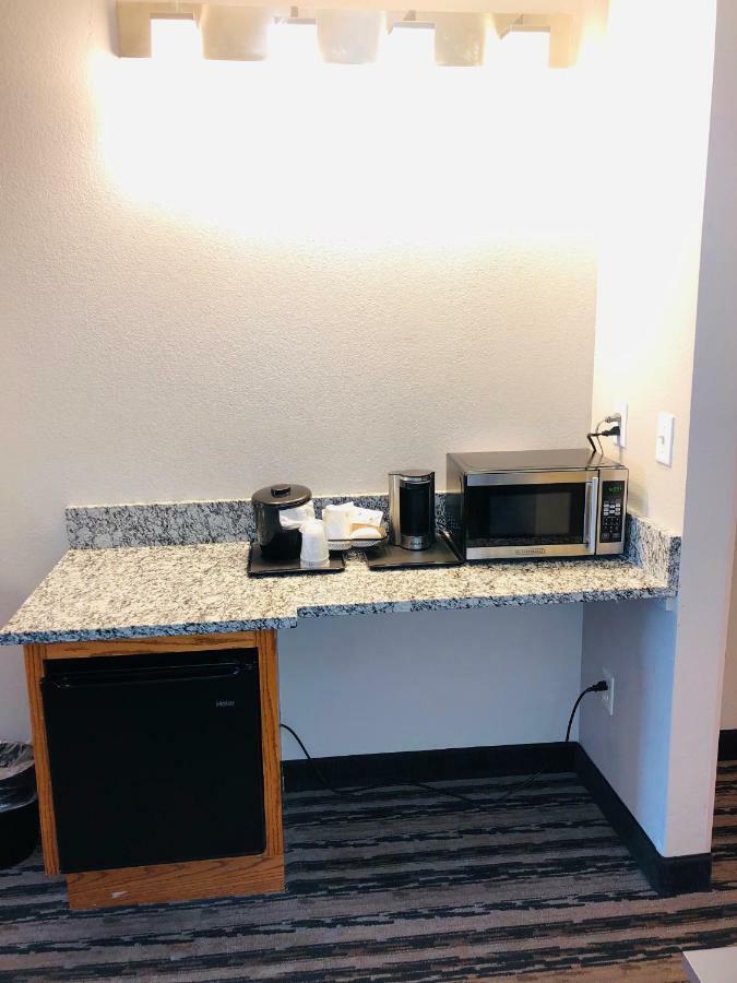 Country Inn & Suites By Radisson, Nashville Airport East, Tn Dış mekan fotoğraf